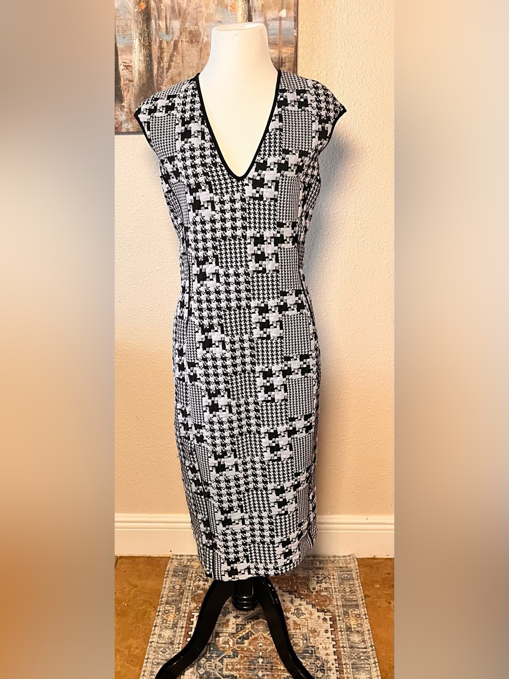 H&M Black & White Houndstooth Midi Sheath Dress